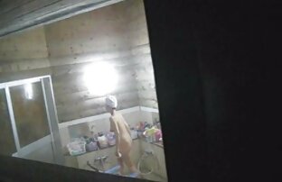 XXX Ansiosa Rubia se golpeó en ambos agujeros a la vez mi madrastra se masturba