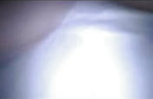 XXX pechugona y cachonda adolescente follando madrastra