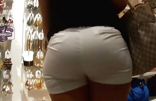 XXX Glam chica Asiática videos pornos con su madrastra se la follan en un trío