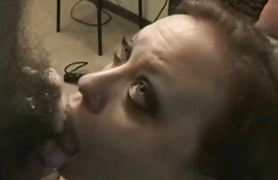 XXX Caliente adolescente madrastras calientes xxx Ariel Stonem consigue su coño lleno de un c